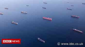 LA port to open round the clock to tackle shipping queues