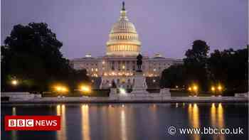 US lawmakers vote for short-term debt ceiling fix