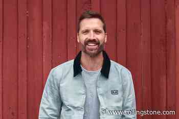 ‘I’m the Applebee’s Guy’: It Took 11 Years, But Walker Hayes Finally Has a Crossover Hit