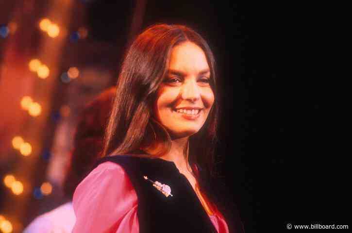 Crystal Gayle’s Catalog Coming to Streaming for First Time: Exclusive