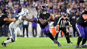 Lamar gives ref shout-out for MNF roughing call