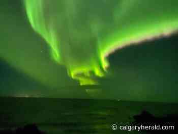 Aurora borealis puts on wild show in Alberta skies - Calgary Herald
