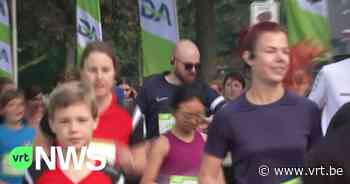 BEKIJK - Veel lopers en veel publiek op 10 Miles in Antwerpen, eerste editie sinds april 2019 - VRT NWS