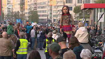 Geniet nog eens van de aankomst van Little Amal in Antwerpen - ATV