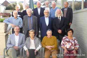 Afgestudeerde collegestudenten van 1961 nog eens bijeen