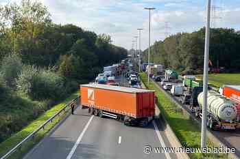E313 richting Kempen volledig afgesloten door ongeval in Ranst: “Vermijd de snelweg”
