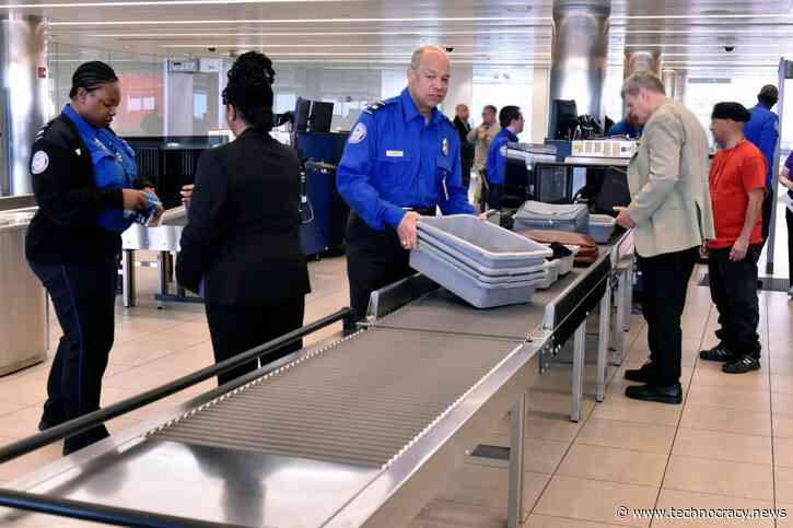 Employees Resist: TSA Says 40% Remain Unvaccinated As Deadline Looms