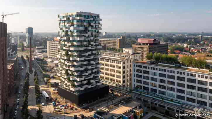 Stefano Boeri covers social housing tower with 10,000 plants