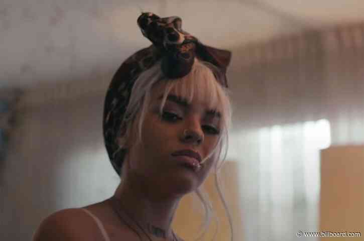 Rising R&B Singer Emani 22 Dies at 22