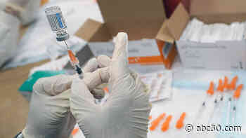 Lower-dose Moderna COVID shot for booster endorsed by FDA panel