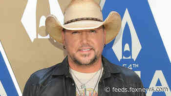 Jason Aldean's tour bus crashes in West Virginia ahead of show