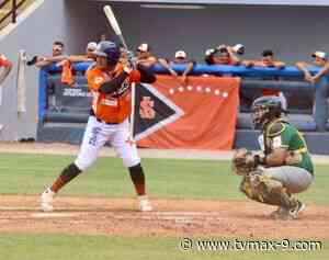 Los Santos blanqueó a los vaqueros del oeste 2-0 en el Campeonato Nacional de Béisbol Mayor - TVMAX Panamá