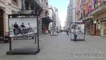 Bari, in via Sparano mostra a cielo aperto: "In foto chi reinterpreta la tradizione portando la città nel fut… - La Repubblica