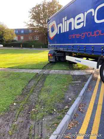 Third lorry driver causes damage to Epping Town Hall green