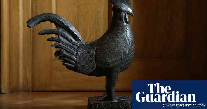 Cambridge college to be first in UK to return looted Benin bronze
