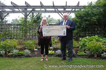 Fergus Legion shows appreciation to Fergus and District Horticultural Society - Wellington Advertiser