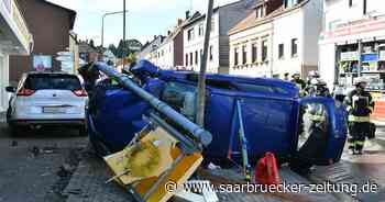 Schwerer Unfall in Neunkirchen: zwei Autos zusammengestoßen, hoher Schaden - Saarbrücker Zeitung