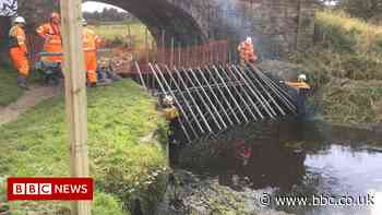 Dams installed after Leeds and Liverpool canal breach