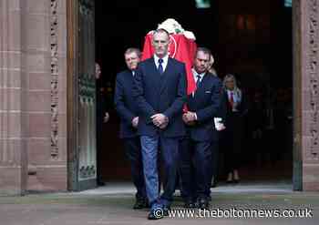 Sir Geoff Hurst and Kevin Keegan pay tribute to Roger Hunt at funeral