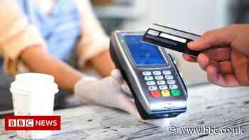 Shoppers start to use new £100 contactless payment limit