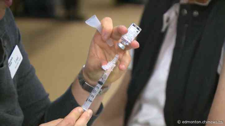 Flu shot bookings open in Alberta, appointments start on Monday