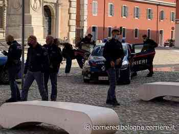 Modena, palpeggia una coetanea: fermato un ragazzo di 17 anni - Corriere della Sera