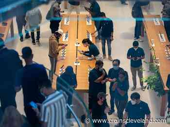 Consumer sentiment in U.S. falls to second-lowest since 2011; retail sales, though, are up - Crain's Cleveland Business