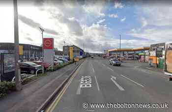 Crash causes diversions on Manchester Road, Bolton - The Bolton News