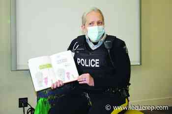 Leduc RCMP officer shares love of reading with kids - Leduc Representative