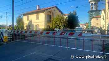 Putignano, collocati i pannelli dissuasori al passaggio a livello - PisaToday