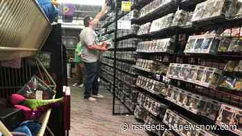 Shipping concerns cause Hampton Roads businesses to stock up on holiday items early