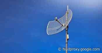 LANtenna hack spies on your data from across the room! (Sort of)