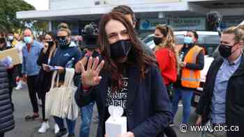 New Zealand dispenses record number of COVID-19 vaccine doses at 'Vaxathon'