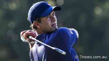 Fowler leads as Scott stays in US PGA mix - 7NEWS