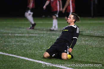 De Graaf leads Cowichan LMG to win over Comox United - Lake Cowichan Gazette