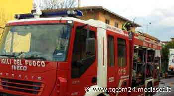 Parma, bambino segnala un incendio e salva un'anziana svenuta in casa - TGCOM