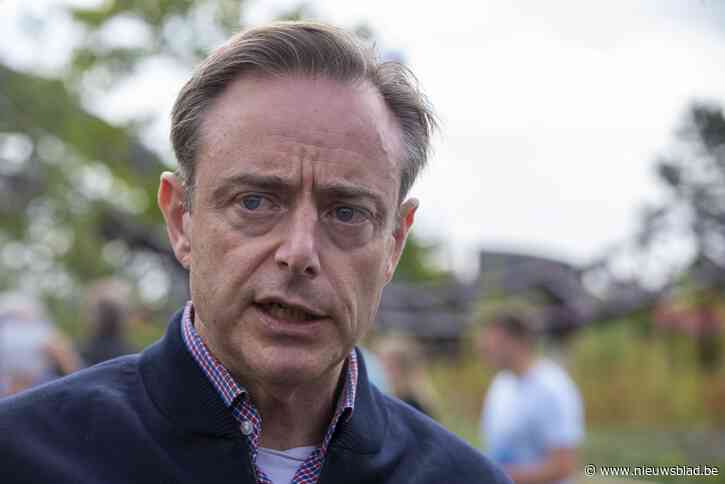 Bart De Wever (N-VA) niet onder de indruk van “ultimatum” Egbert Lachaert (Open VLD): “We zullen morgen wel zien”