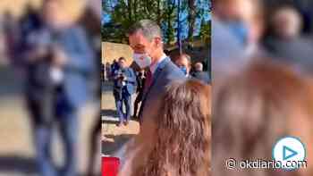 Unos padres a Sánchez tras preguntar a un niño por sus estudios: «Puede suspenderlas todas, fenomenal» - Okdiario