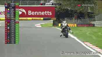 British Superbikes video - Huge drama as Tarran Mackenzie and Tommy Bridewell almost crash out - Eurosport COM