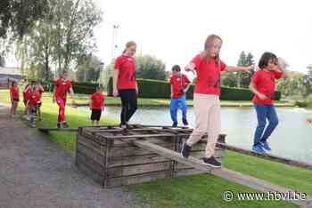 Kinderen overwinnen obstakelrun - Het Belang van Limburg