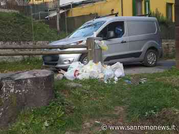 Sanremo: rifiuti abbandonati sul prato di San Romolo, la segnalazione con foto di un lettore - SanremoNews.it