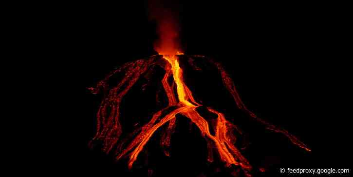 Dramatic video shows volcano spewing 'tsunami of lava' as Atlantic island hit by 100 earthquakes