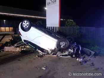 Verderio. Auto si ribalta fuori strada, soccorsa una coppia - Lecco Notizie