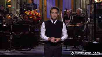 Video: Rami Malek thanks his family in 'SNL' monologue