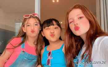 Ana Luiza Sparrapan, Lorena Queiroz e Camila Tanaka participam de live - O Dia