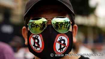 "Bitcoin ist Betrug": Tausende protestieren gegen Bitcoin-Fan Bukele