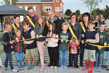 Officiële opening heringericht dorpsplein groeit uit tot volksfeest