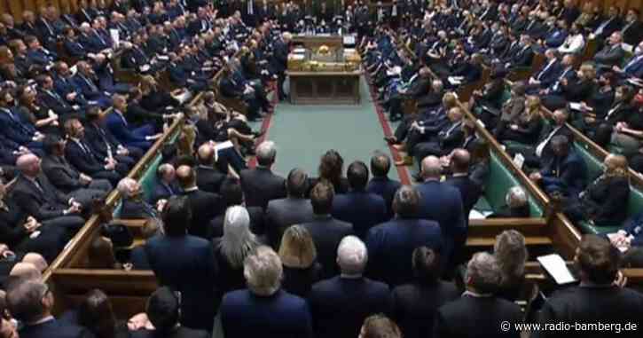 Schweigeminute für getöteten Tory-Abgeordneten