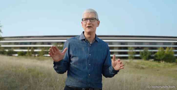 Apple wows tech crowd with new chips, Wall Street yawns