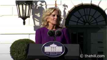 President, first lady honor teachers at White House awards ceremony